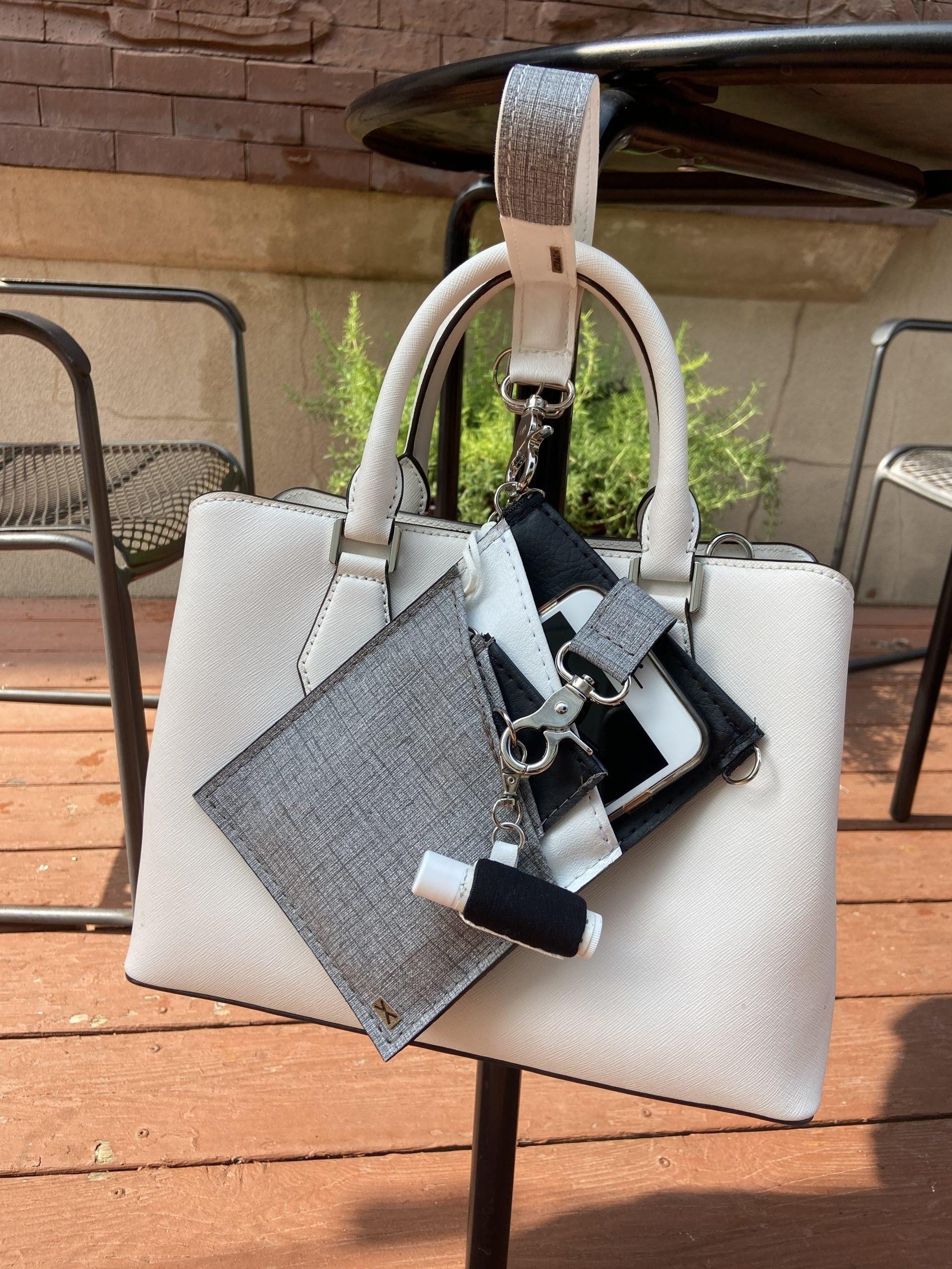 Mag Strap Wristlet - White+Gray