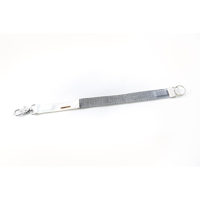 Mag Strap Wristlet - White+Gray